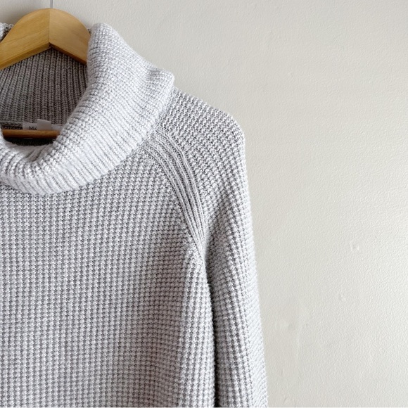Market & Spruce Cotton Turtleneck Knit Sweater with thumbholes in Light Grey, S - Picture 5 of 12